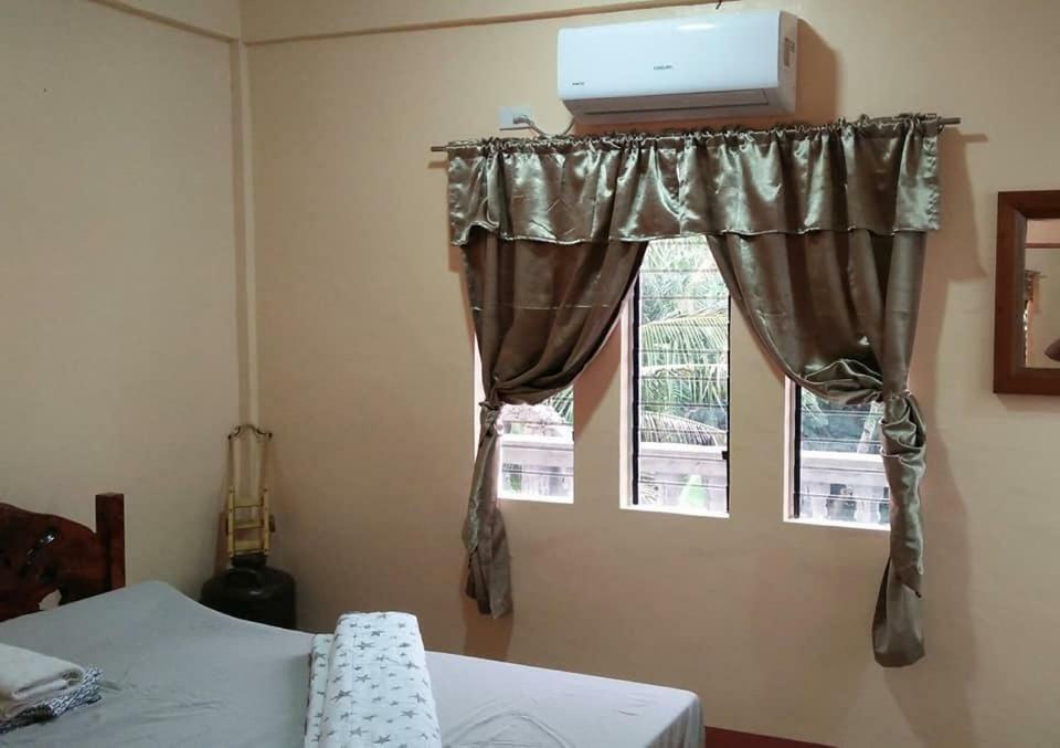 Anvel Homestay Basco 外观 照片