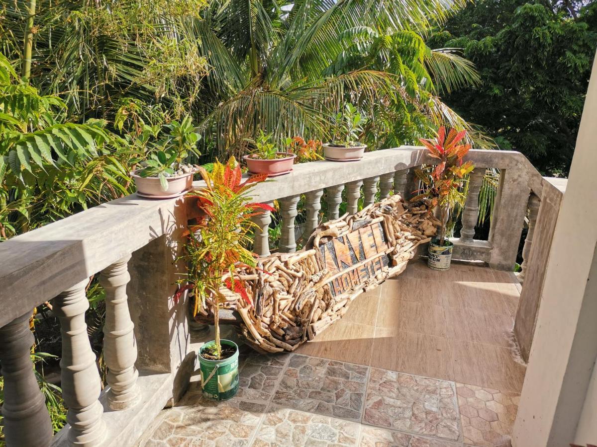 Anvel Homestay Basco 外观 照片